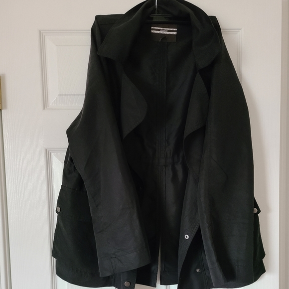 Light weight spring jacket - Picture 4 of 4
